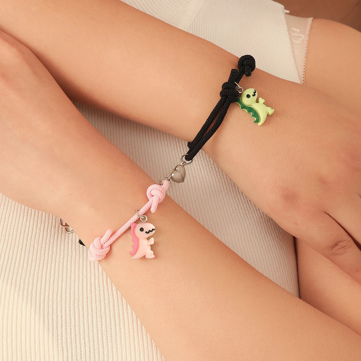 2 pieces/set green pink dinosaur pendant couple bracelet